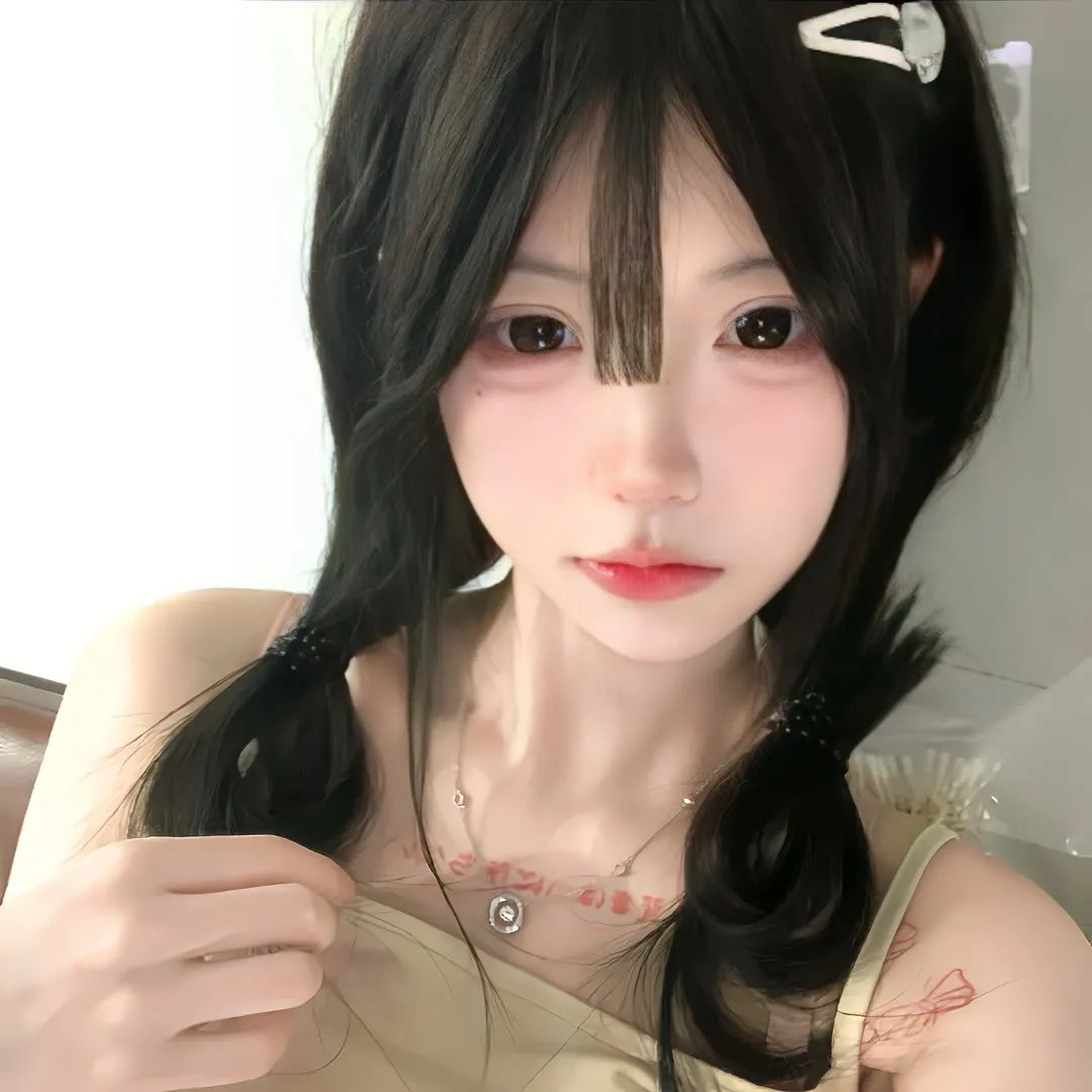 油桃红了 海报